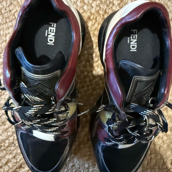 Fendi Stylish Black and Burgundy Men's Sneakers - Picture 12 of 12